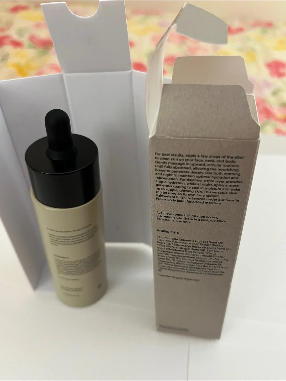 Botanical Elixir - Beige Body Oil & Moisturizer